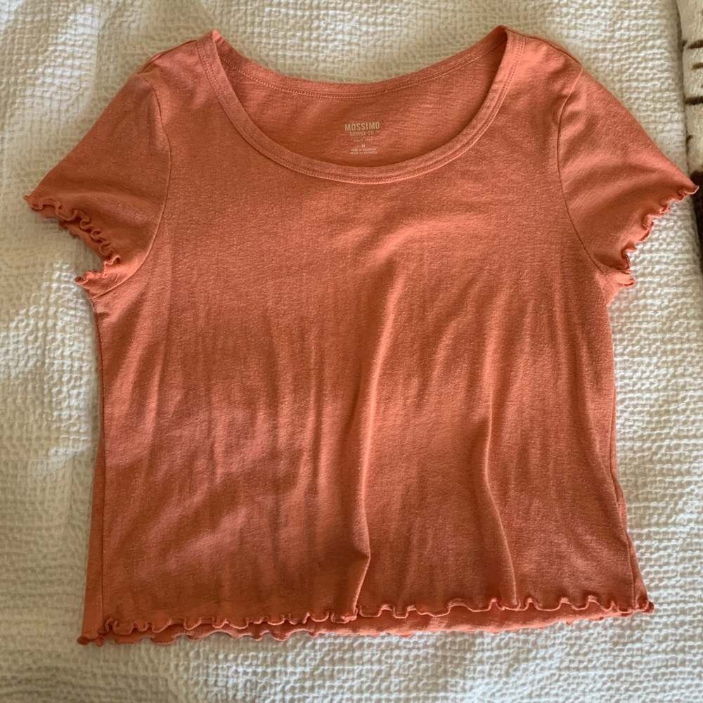 Mossimo crop t shirt with ruffles - Picture 1 of 3